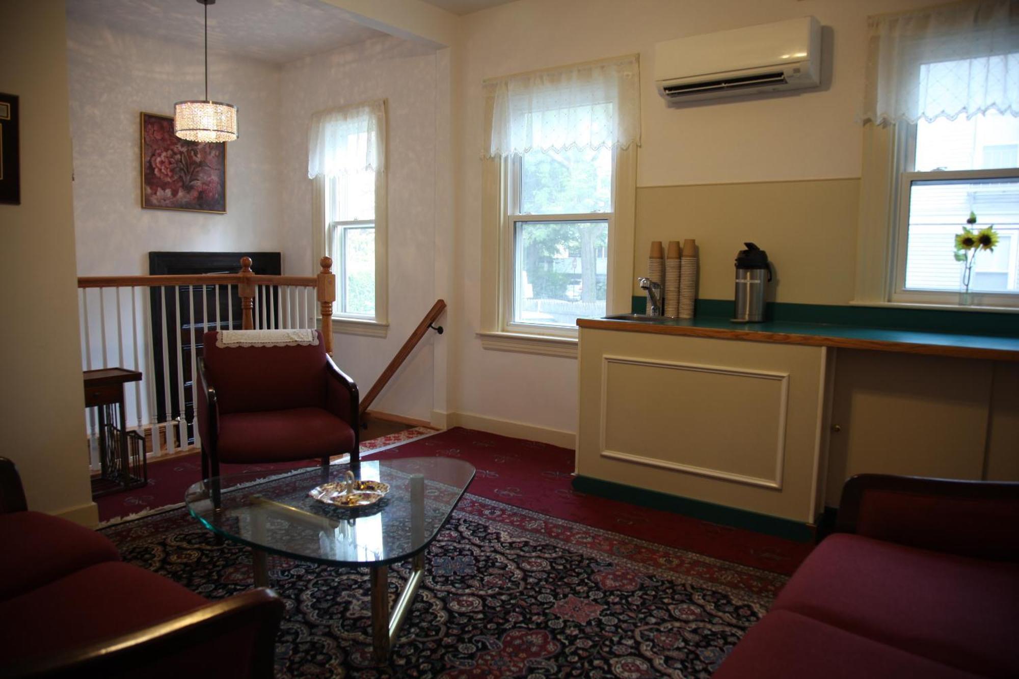 A Friendly Inn At Harvard Cambridge Bagian luar foto